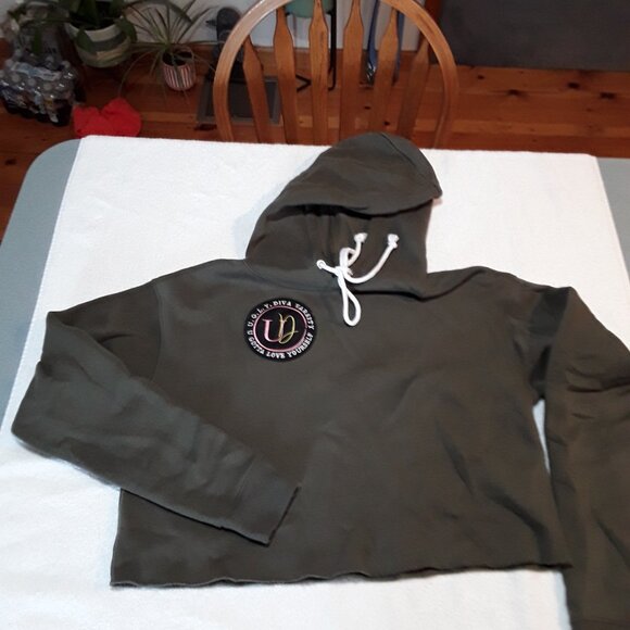 Hoodie crop style by U.G.L.Y. Diva Varsity - Picture 5 of 5